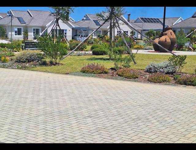 2 BEDROOM TOWNHOUSE FOR SALE IN HEIDERAND